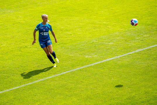Bläddra bland fler bilder av Football, Norway, Women, training