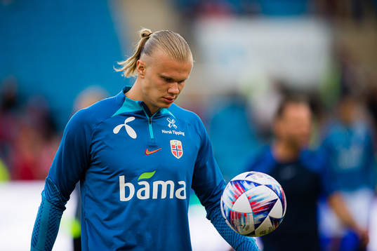 Erling Braut Haaland of Norway warms up