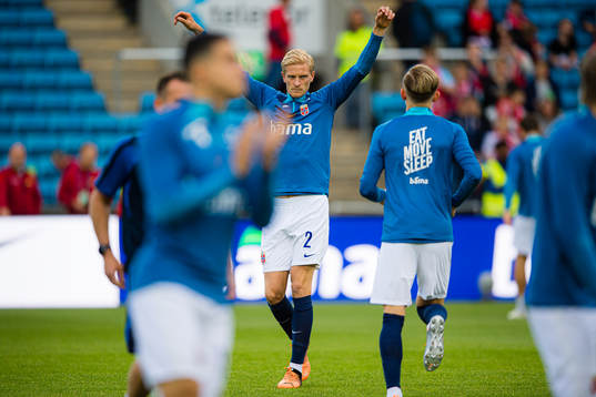 Morten Thorsby of Norway warms up