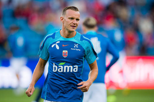 Marius Lode of Norway warms up