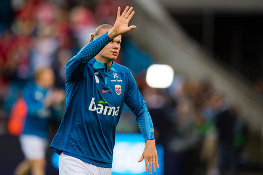 Erling Braut Haaland of Norway warms up