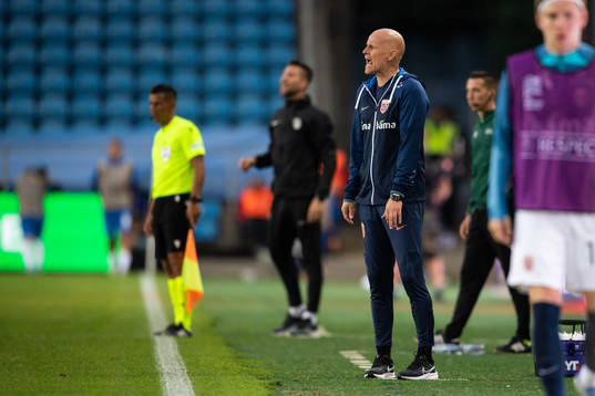 Head coach Ståle Solbakken of Norway
