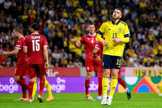 Edvin Kurtulus of Sweden looks dejected