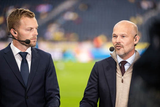 Sebastian Larsson and Fredrik Ljungberg in Swedish