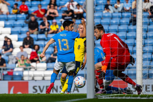 Carl Gustafsson of Sweden scores 1-0