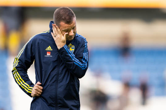 Andreas Pettersson head coach of Sweden looks dejected