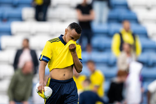 Bilal Hussein of Sweden looks dejected