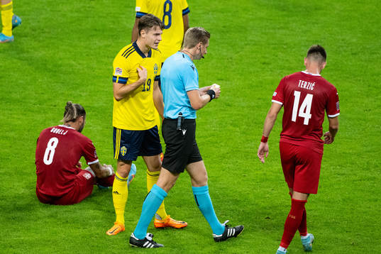Mattias Svanberg of Sweden reacts