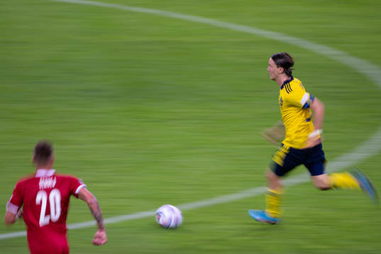 Kristoffer Olsson of Sweden