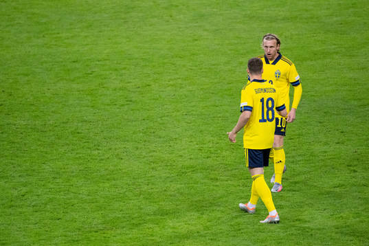 Gabriel Gudmundsson and Emil Forsberg of Sweden