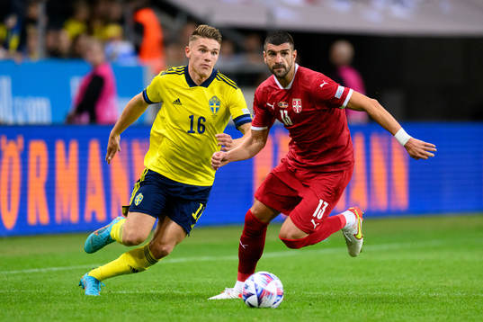 Viktor Gyökeres of Sweden and Stefan Mitrovic of Serbia
