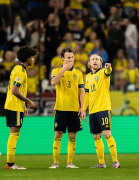 Jens Cajuste, Hjalmar Ekdal and Emil Forsberg  of Sweden