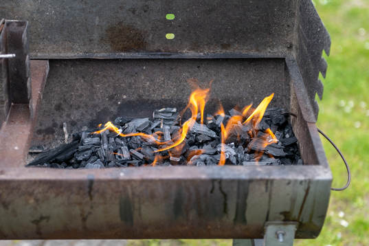 Grill förbereds