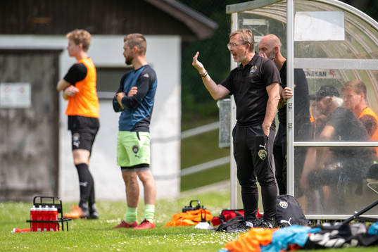 Bellevue tränare Caspar Pauckstadt