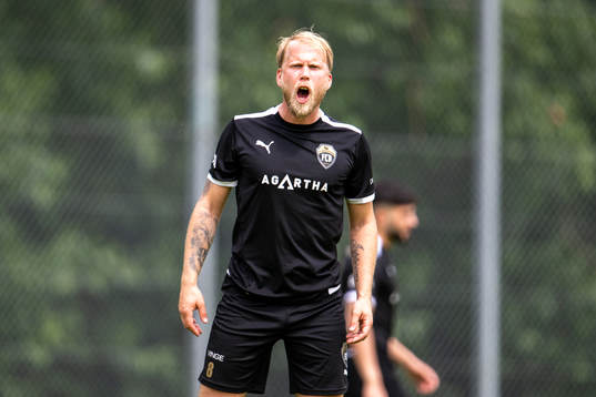 Bellevue Kristoffer Jeppsson agerar