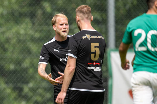 Bellevue Kristoffer Jeppsson och Evvel Husic jublar