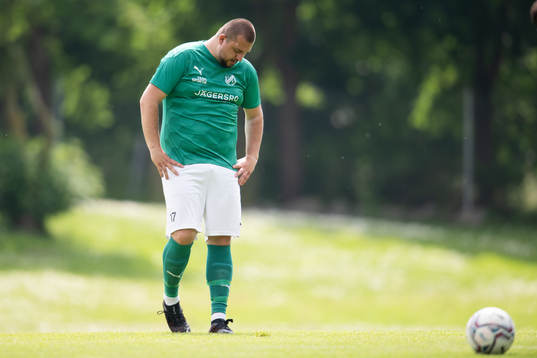 Husie tränare Adnan Zukanovic deppar