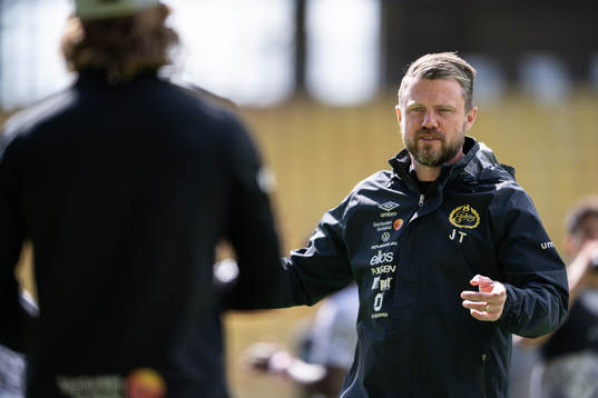 Manager Jimmy Thelin