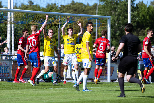 Falkenbergs spelare reagerar