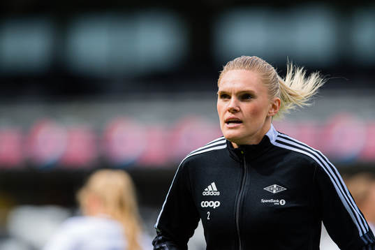 Kristine Bjørdal Leine of Rosenborg warms up