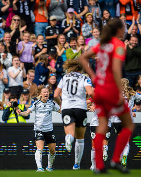 Synne Skinnes Hansen of Rosenborg celebrates