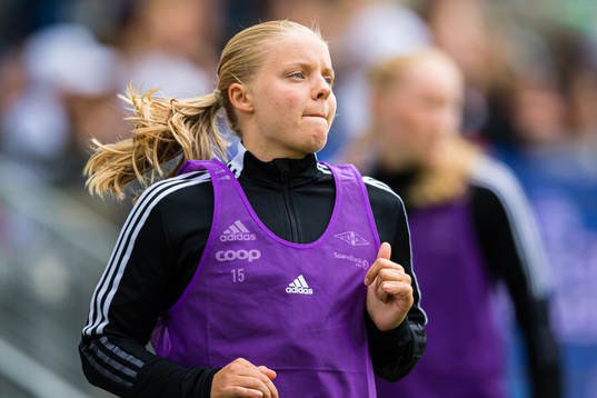 Celine Emilie Nergård of Rosenborg warms up