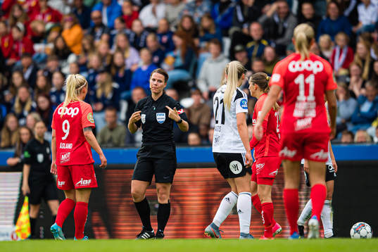 Emilie Rodahl Torkelsen, referee