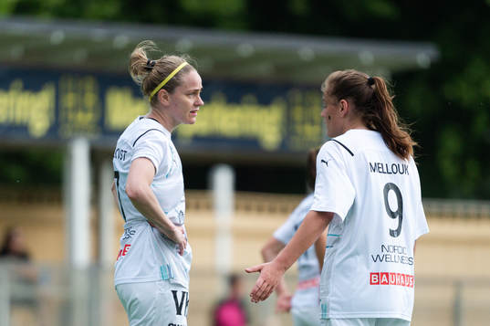 Umeås Lisa Dahlkvist och Sarah Mellouk deppar