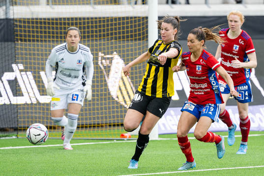 Häckens Pauline Hammarlund och Vittsjös Elisabet Klinga
