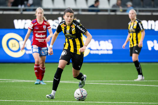 Häckens Anna Julia Csiki