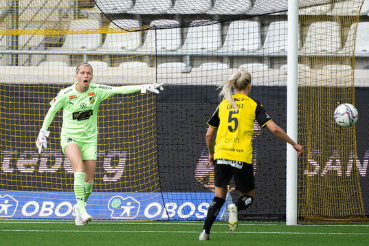 Häckens målvakt Jennifer Falk