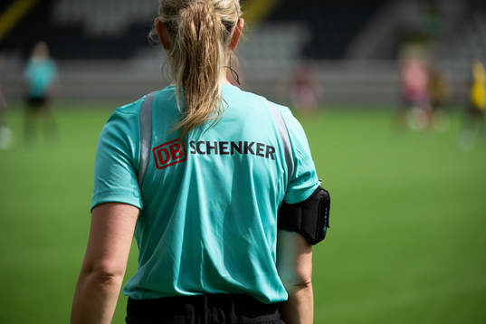 Schenker är nya sponsorer till EFD och syns på domarens