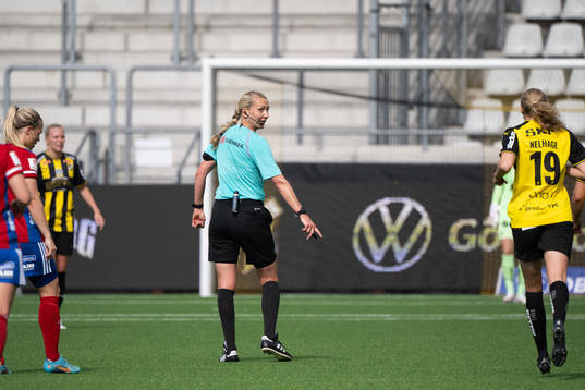 Domare Tess Olofsson