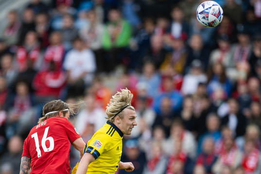 Patrick Berg of Norway and Emil Forsberg of Sweden