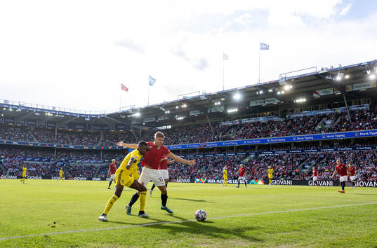 Alexander Isak of Sweden and Fredrik Bjørkan of Norway