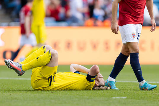Emil Forsberg of Sweden looks dejected