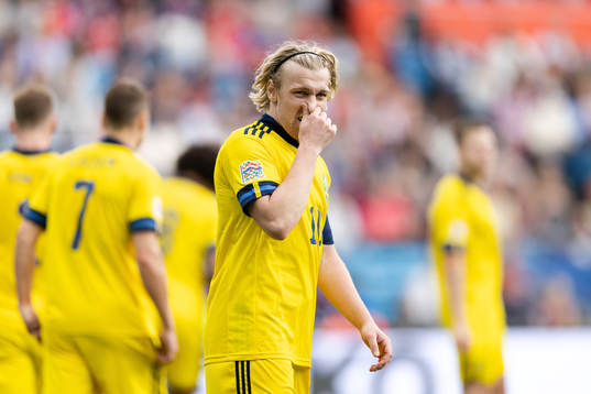 Emil Forsberg of Sweden looks dejected