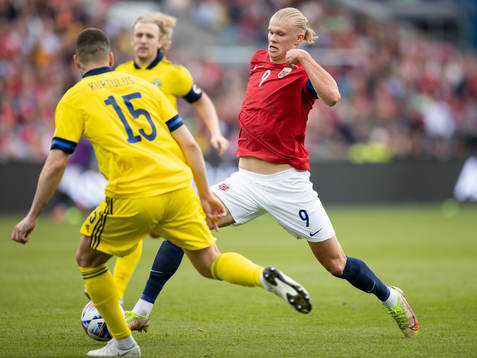 Erling Haaland of Norway and Edvin Kurtulus of Sweden