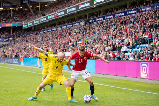 Magnus Eriksson of Sweden and Fredrik Bjørkan of Norway