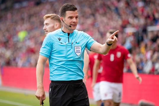 Referee Harm Osmers