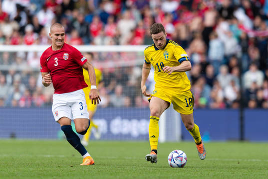 Leo Østigård of Norway and Gabriel Gudmundsson of Sweden