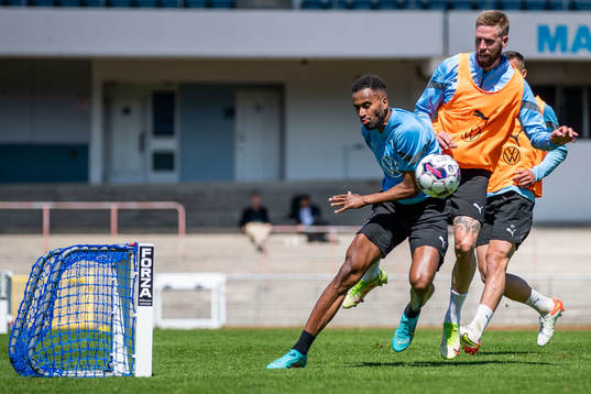 Isaac Kiese Thelin och Pontus Jansson