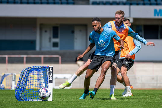 Isaac Kiese Thelin och Pontus Jansson