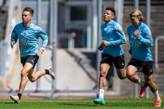 Jonas Knudsen, Romain Gall och Sebastian Nanasi
