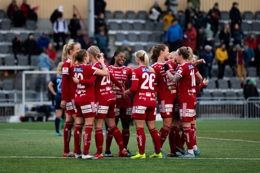 Piteås spelare jublar