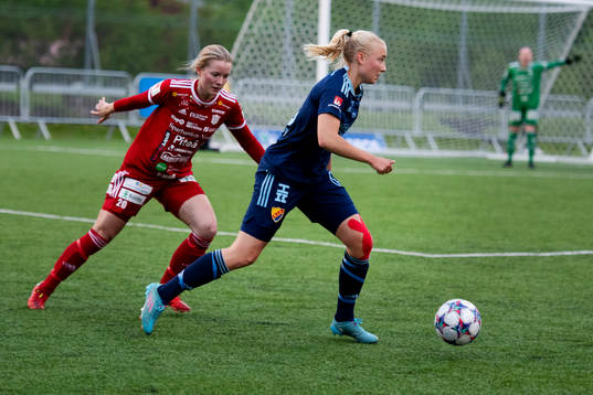 Piteås Sofia Vesterlund  och Djurgårdens Stinalisa