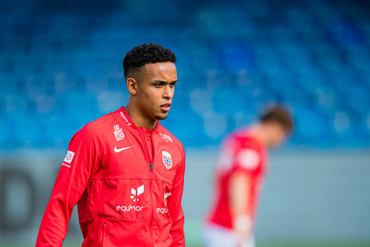Fredrik Oppegård of Norway warms up