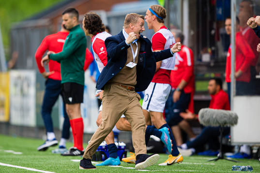 Leif Gunnar Smerud, head coach of Norway, celebrates at the