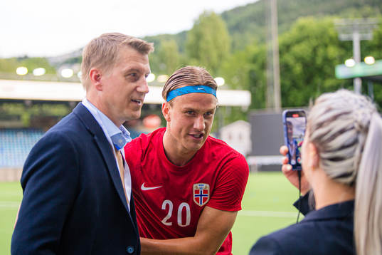 Leif Gunnar Smerud, head coach of Norway, and Erik Botheim