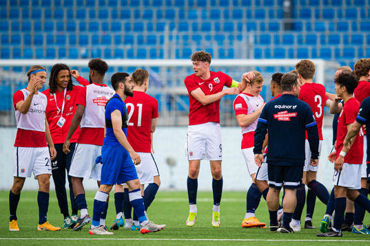 Jørgen Strand Larsen of Norway celebrates